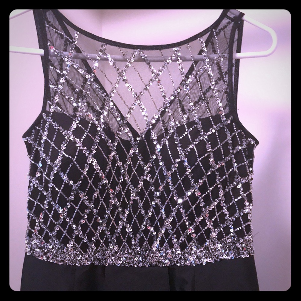 Homecoming, Snowball, Prom!  Gorgeous Gown